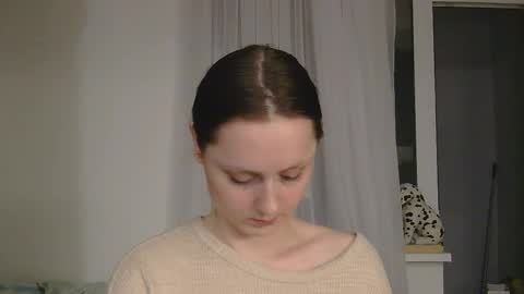 Snapshot of sun_sparkle chatting on 01/11/26, 02:44 Olivia online show from 01/11/26, 02:44