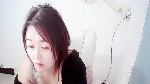 Snapshot of sun_yummy chatting on 12/10/24, 07:05 Lucis online show from 12/10/24, 07:05