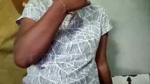 sunali_jain03 online show from 04/14/26, 02:39