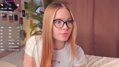 Snapshot of sunday_morn1ng chatting on 03/16/26, 07:01 Jenny online show from 03/16/26, 07:01