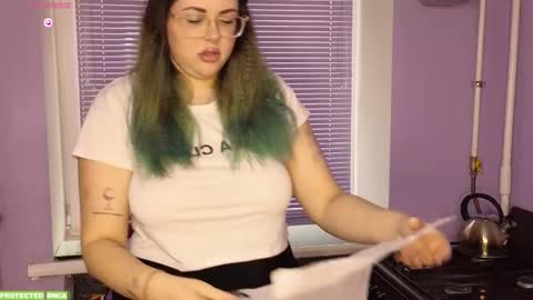 Tina. Im topless model  online show from 11/05/25, 01:11