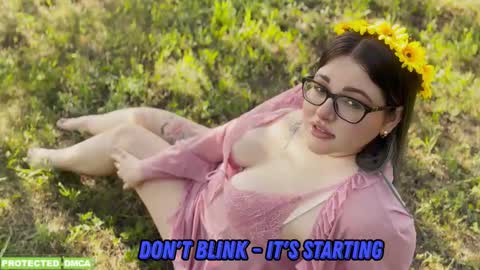 Snapshot of sunflower0907 chatting on 03/19/26, 07:34 Tina. Im topless model online show from 03/19/26, 07:34