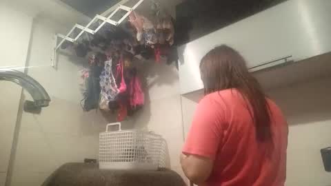 Snapshot of sunflower_dance chatting on 10/12/25, 12:42 Jeraldine online show from 10/12/25, 12:42