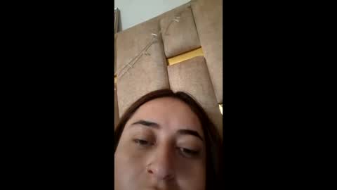 Snapshot of sunflower_dance chatting on 10/17/25, 08:33 Jeraldine online show from 10/17/25, 08:33