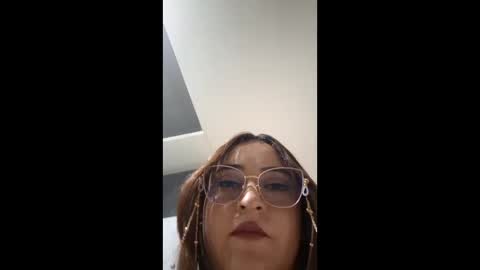 Snapshot of sunflower_dance chatting on 10/23/25, 01:27 Jeraldine online show from 10/23/25, 01:27