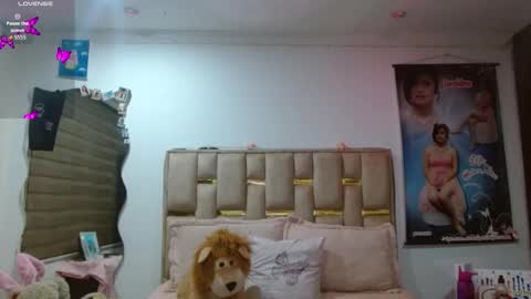 Snapshot of sunflower_dance chatting on 02/05/26, 01:43 Jeraldine online show from 02/05/26, 01:43