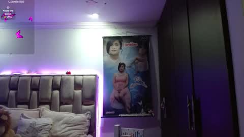 Snapshot of sunflower_dance chatting on 02/16/26, 11:56 Jeraldine online show from 02/16/26, 11:56