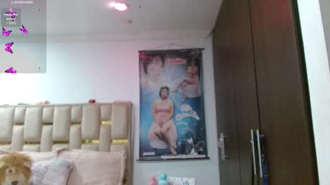 Snapshot of sunflower_dance chatting on 02/28/26, 02:12 Jeraldine online show from 02/28/26, 02:12