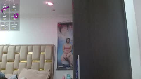 Snapshot of sunflower_dance chatting on 03/17/26, 10:24 Jeraldine online show from 03/17/26, 10:24