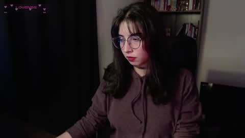 Snapshot of sunflower_uwu chatting on 04/07/26, 09:26 violetta online show from 04/07/26, 09:26