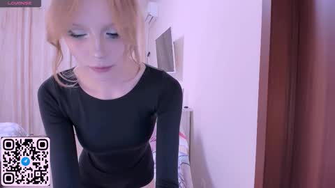 Snapshot of sunkissedsin chatting on 11/14/25, 11:24 sunkissedsin online show from 11/14/25, 11:24