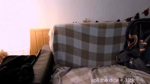 Snapshot of sunlovedamily chatting on 01/16/26, 06:01 Amy online show from 01/16/26, 06:01