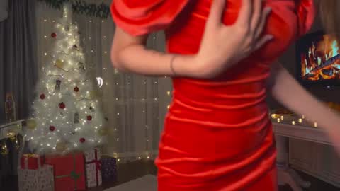 Kate online show from 12/20/24, 03:42