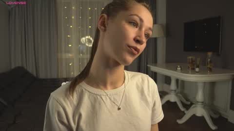 Kate online show from 02/10/25, 02:48