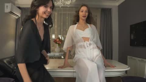 Kate online show from 03/08/25, 05:01