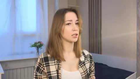 Kate online show from 10/14/25, 03:07