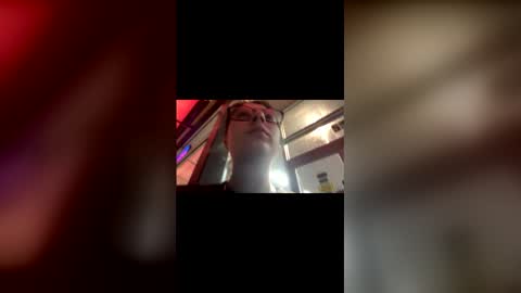 Snapshot of sunni_daes_xo chatting on 04/29/26, 03:43 Sunni Daes online show from 04/29/26, 03:43