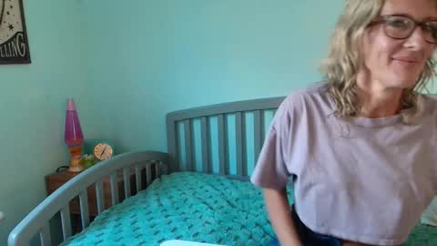 sunniemilf online show from 12/15/25, 12:53