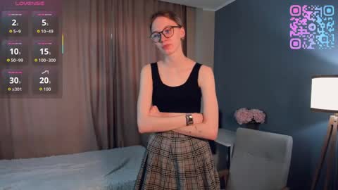 Snapshot of sunnivagaillard chatting on 04/11/26, 01:10 Kiki online show from 04/11/26, 01:10