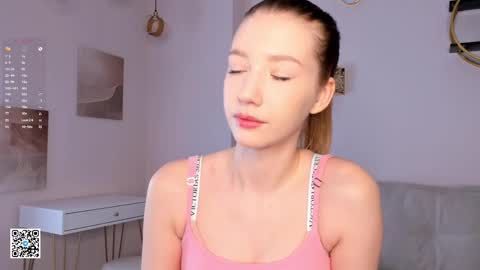 Lily online show from 03/03/25, 11:22