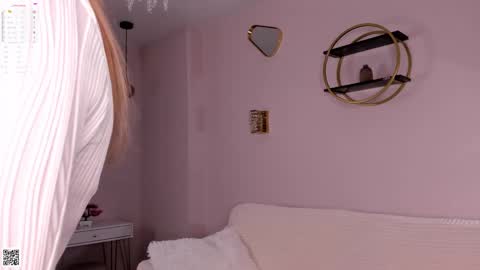 Lily online show from 09/15/25, 03:12