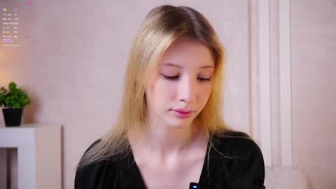 Lily online show from 06/07/26, 03:16