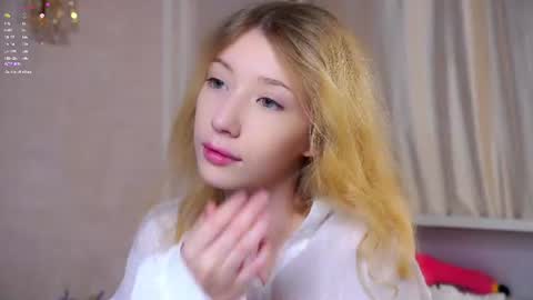 Lily online show from 07/06/26, 02:47