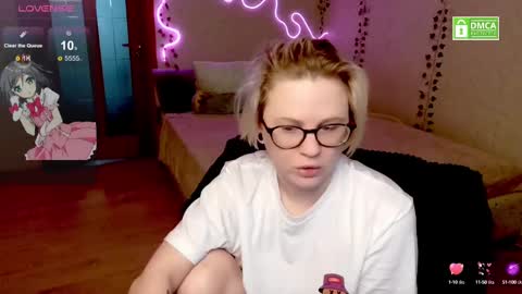 Snapshot of sunny_mood chatting on 02/11/25, 07:54 sunny mood online show from 02/11/25, 07:54