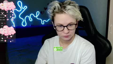 Snapshot of sunny_mood chatting on 12/03/25, 05:37 sunny mood online show from 12/03/25, 05:37