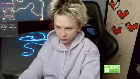 Snapshot of sunny_mood chatting on 01/19/26, 06:17 sunny mood online show from 01/19/26, 06:17