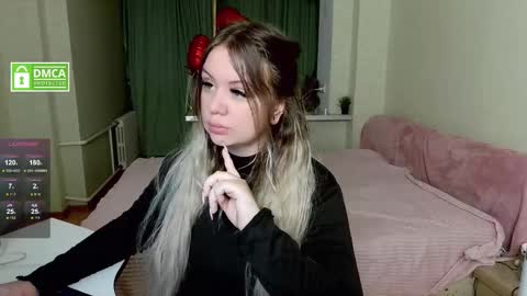 Snapshot of sunny_mood chatting on 01/31/26, 07:45 sunny mood online show from 01/31/26, 07:45