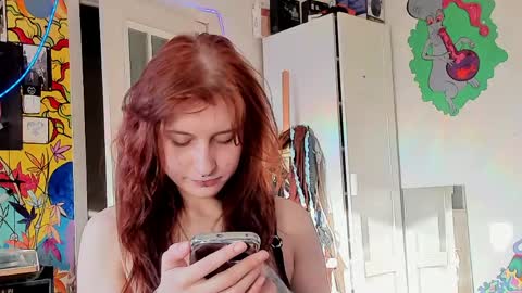 Snapshot of sunny_mouse chatting on 05/19/26, 04:24 Sunny online show from 05/19/26, 04:24