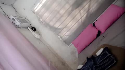 Snapshot of sunny_sexie chatting on 05/21/26, 05:58 sunny_sexie online show from 05/21/26, 05:58