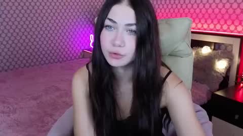 S U N N Y online show from 09/25/25, 06:22