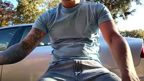 Snapshot of sunny_valentine chatting on 10/23/25, 01:21 sunny valentine online show from 10/23/25, 01:21