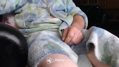 Snapshot of sunnybigboy88 chatting on 10/26/25, 07:03 sven online show from 10/26/25, 07:03