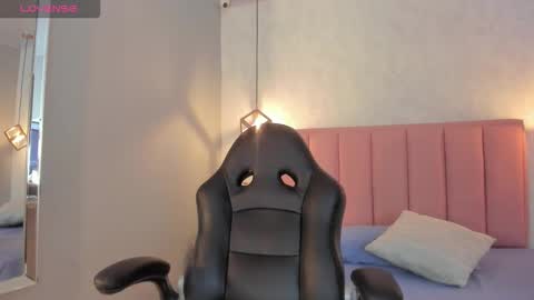  S U N N Y online show from 11/01/25, 12:29