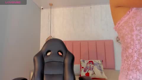  S U N N Y online show from 12/20/25, 12:45