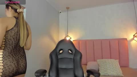  S U N N Y online show from 03/04/26, 12:33