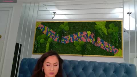 Sunny online show from 11/15/25, 01:07