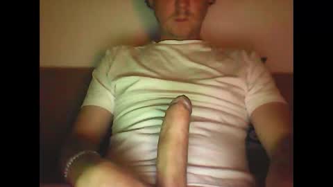 sunnygun0 online show from 10/11/25, 07:56