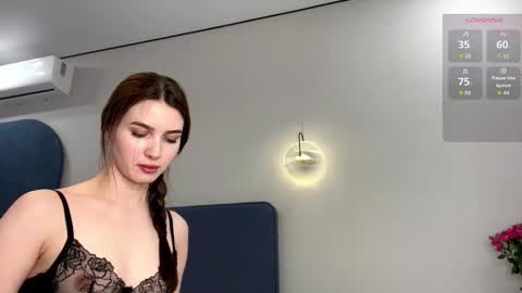 Snapshot of sunnyhathcox chatting on 03/24/26, 08:19 Christina online show from 03/24/26, 08:19