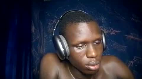 Sunnyblack2 online show from 04/16/26, 10:23