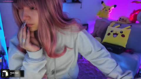     RAVENCLAU GIRL  online show from 09/20/25, 12:06