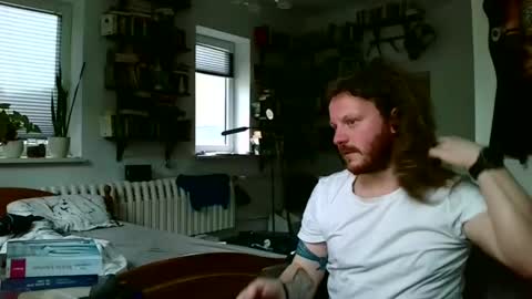 sunr1sa online show from 12/22/24, 08:16