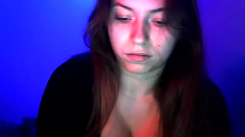 Snapshot of sunset_li chatting on 12/15/25, 03:27 Lisa online show from 12/15/25, 03:27