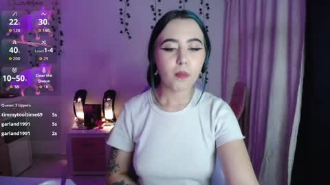 Snapshot of sunset_pienk chatting on 04/23/26, 02:57 Sunset online show from 04/23/26, 02:57