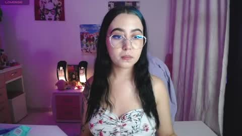 Snapshot of sunset_pienk chatting on 06/09/26, 04:46 Sunset online show from 06/09/26, 04:46