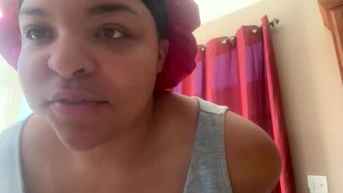 sunsh1n3gurl online show from 05/18/26, 05:41