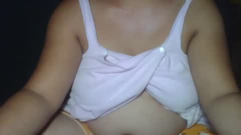 Snapshot of sunshine_789 chatting on 03/27/26, 07:24 sunshine_789 online show from 03/27/26, 07:24